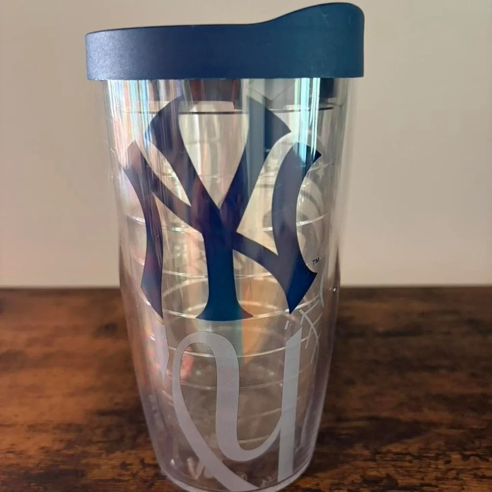 Tervis New York Yankees Tumbler Lid Hot Cold Double Insulated NY MLB Travel